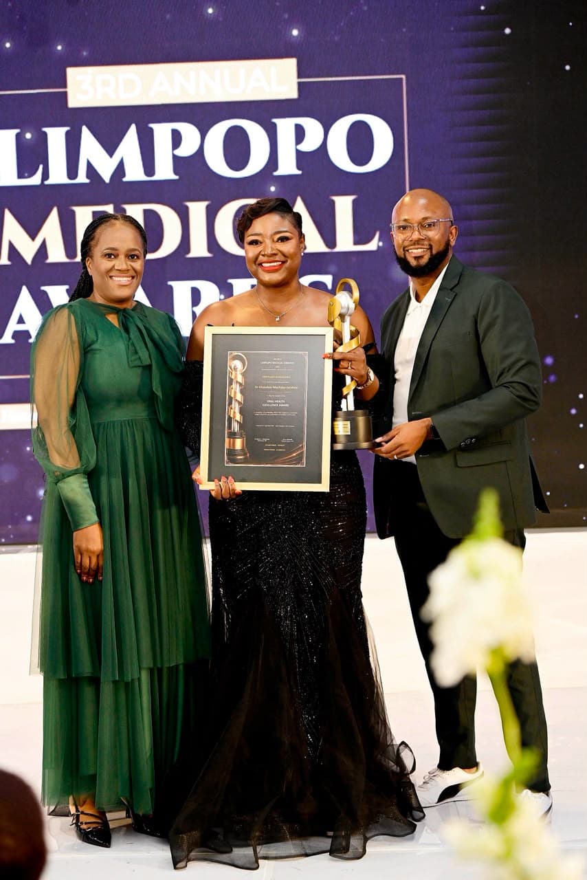 Dr Kholofelo Machaba-Selatole receiving the Oral Health Excellence Award on stage at the Limpopo Medical Awards 2026